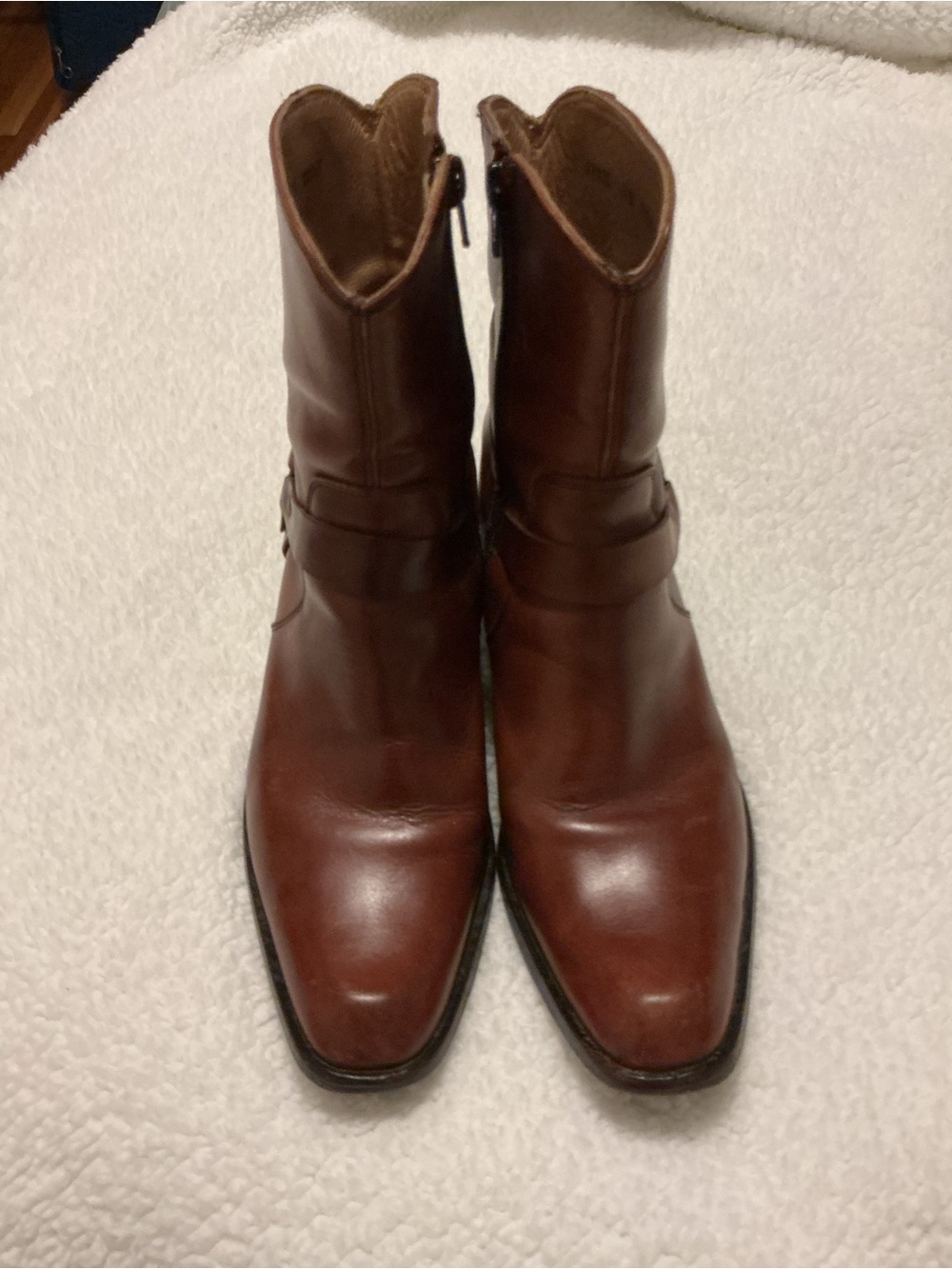 Frye Brown Leather Women's Ankle Boots solid and reheeled. Classic! And comf